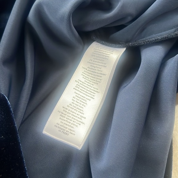 NWT Alex Evenings Sz M Formal Navy Blue Velvet Top with Sequin Long Sleeves - Picture 14 of 16